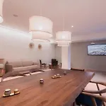 Mangia's Santa Teresa Sardinia, Curio Collection By Hilton