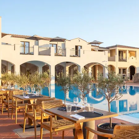 Mangia's Santa Teresa Sardinia, Curio Collection By Hilton Feriested Santa Teresa Gallura