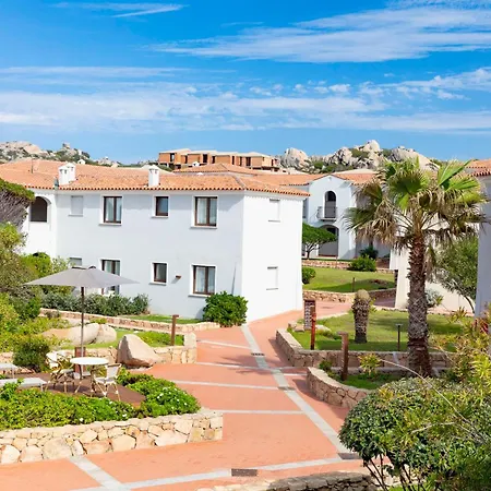 Mangia's Santa Teresa Sardinia, Curio Collection By Hilton 5*