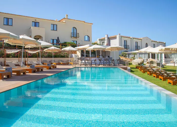 Mangia's Santa Teresa Sardinia, Curio Collection By Hilton Station touristique Santa Teresa Gallura