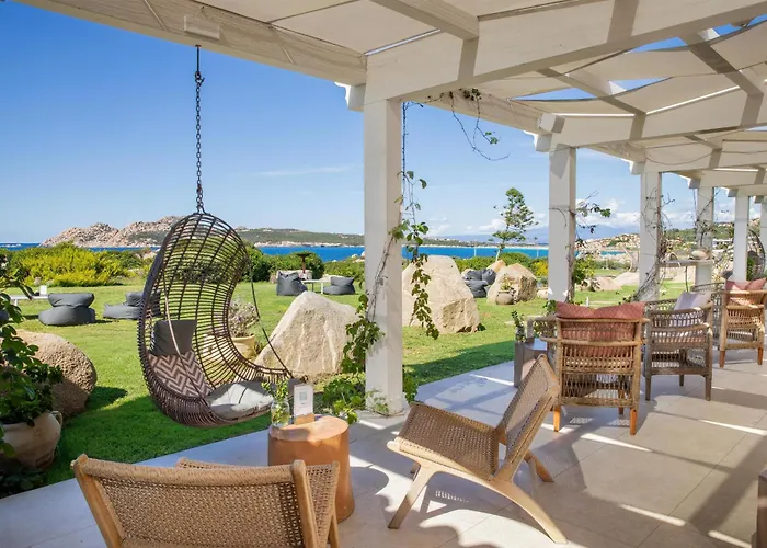 Mangia's Santa Teresa Sardinia, Curio Collection By Hilton