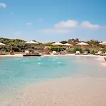 度假村 Mangia's Santa Teresa Sardinia, Curio Collection By Hilton 5*