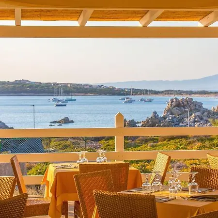 Mangia's Santa Teresa Sardinia, Curio Collection By Hilton Feriested 5*