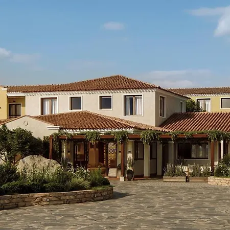 Mangia's Santa Teresa Sardinia, Curio Collection By Hilton Santa Teresa di Gallura