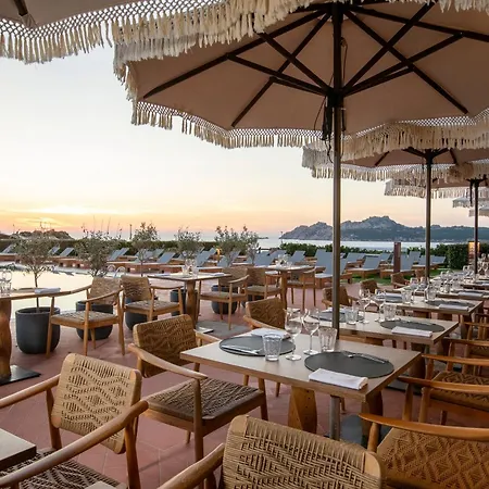 Mangia's Santa Teresa Sardinia, Curio Collection By Hilton 5* Санта-Тереза-Галлура