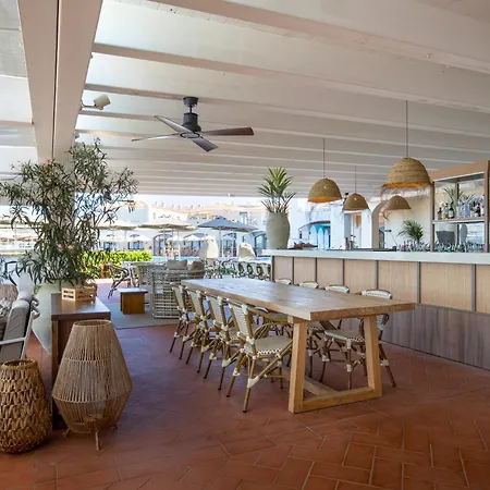 Mangia's Santa Teresa Sardinia, Curio Collection By Hilton Курортный комплекс