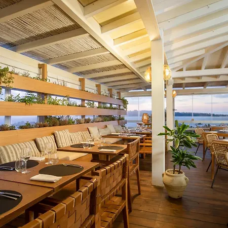 Курортный комплекс Mangia's Santa Teresa Sardinia, Curio Collection By Hilton Санта-Тереза-Галлура