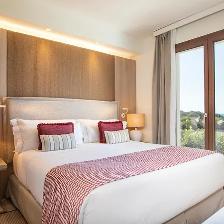 Mangia's Santa Teresa Sardinia, Curio Collection By Hilton