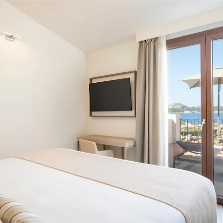 Mangia's Santa Teresa Sardinia, Curio Collection By Hilton 5*