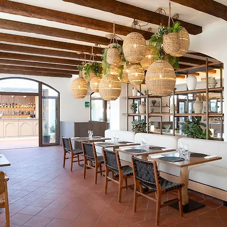 Mangia's Santa Teresa Sardinia, Curio Collection By Hilton 5* Santa Teresa Gallura