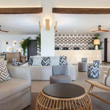 Mangia's Santa Teresa Sardinia, Curio Collection By Hilton