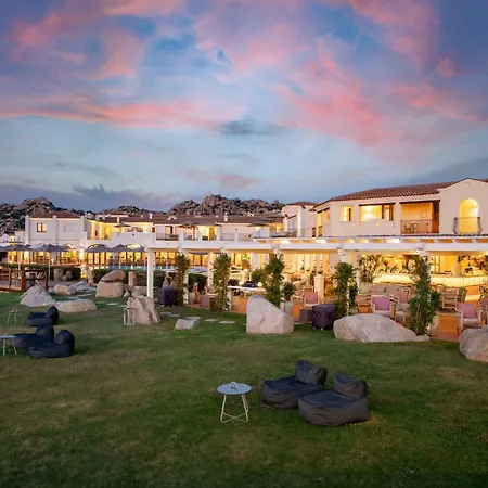 Курортный комплекс Mangia's Santa Teresa Sardinia, Curio Collection By Hilton Санта-Тереза-Галлура
