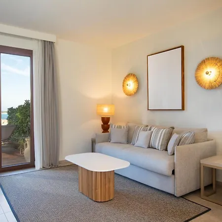 Mangia's Santa Teresa Sardinia, Curio Collection By Hilton