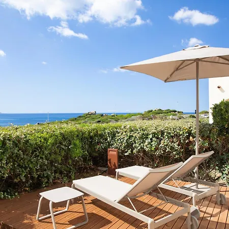 Mangia's Santa Teresa Sardinia, Curio Collection By Hilton Курортный комплекс