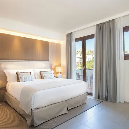Mangia's Santa Teresa Sardinia, Curio Collection By Hilton 5*