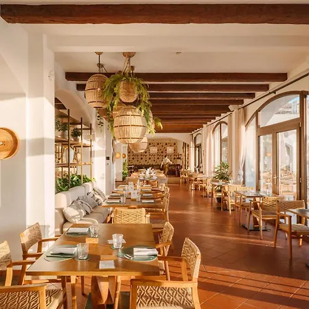 Mangia's Santa Teresa Sardinia, Curio Collection By Hilton 5*