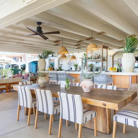 Mangia's Santa Teresa Sardinia, Curio Collection By Hilton Resort