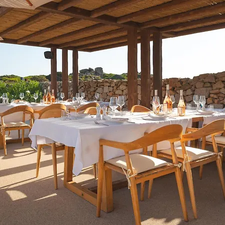 Ośrodek wypoczynkowy Mangia's Santa Teresa Sardinia, Curio Collection By Hilton Santa Teresa Gallura