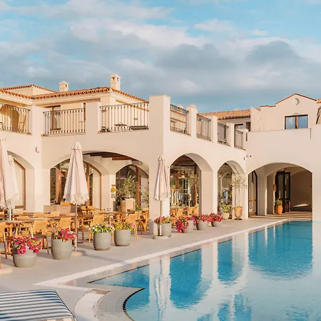 Mangia's Santa Teresa Sardinia, Curio Collection By Hilton