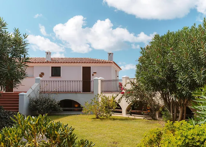 Resort Mangia's Santa Teresa Sardinia, Curio Collection By Hilton