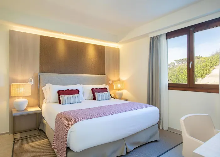 Mangia's Santa Teresa Sardinia, Curio Collection By Hilton 5* Santa Teresa Gallura