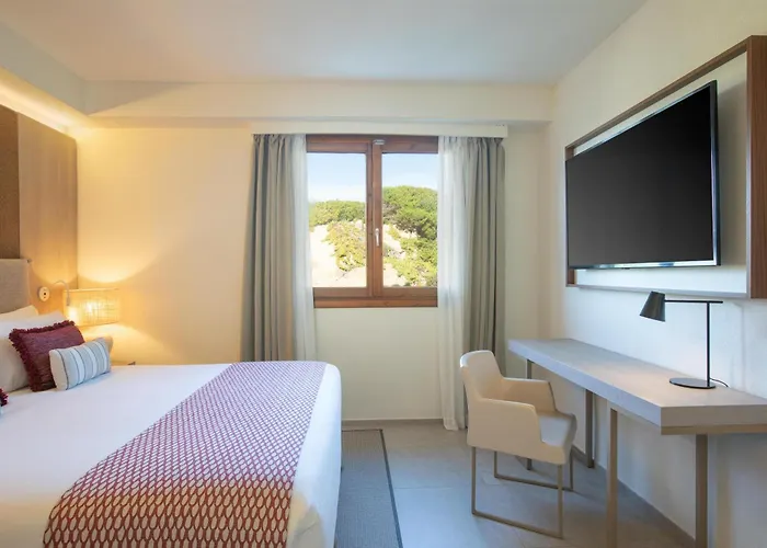 Mangia's Santa Teresa Sardinia, Curio Collection By Hilton Resort