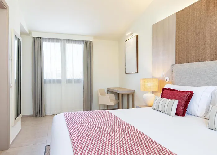 Mangia's Santa Teresa Sardinia, Curio Collection By Hilton Resort