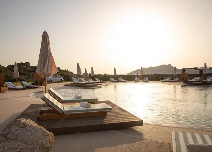 Mangia's Santa Teresa Sardinia, Curio Collection By Hilton 5*