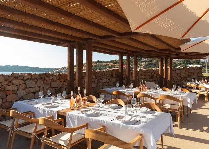 Mangia's Santa Teresa Sardinia, Curio Collection By Hilton Santa Teresa Gallura